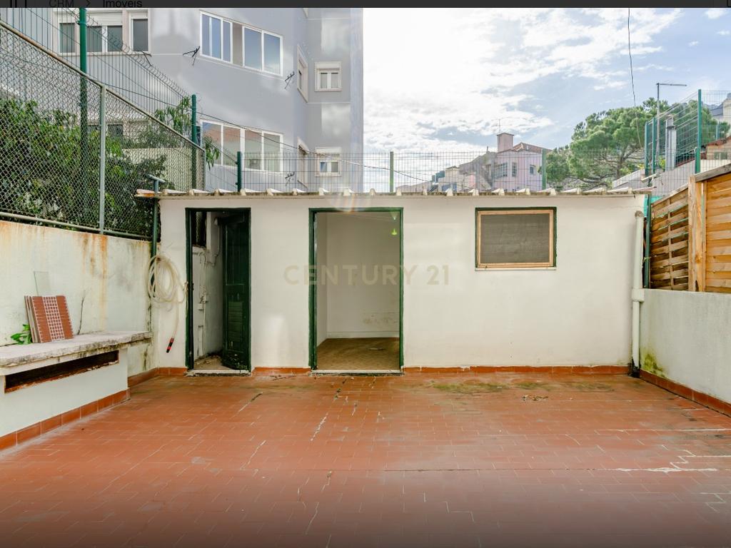 T1 com amplo terraço à Gomes Freire - Lisboa - Image 15